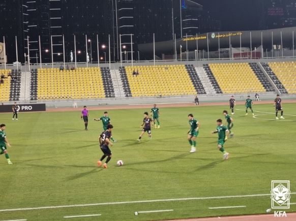 한국과 이라크의 도하컵 U-22 친선대회 경기 모습.