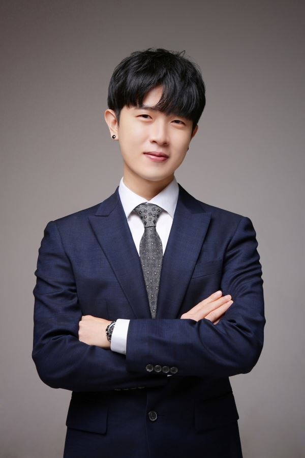  'RnB실용음악학원 하복대본점' 전상용 원장