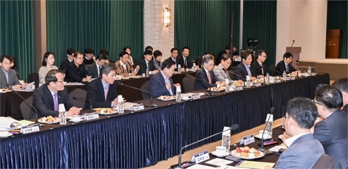간담회 사진